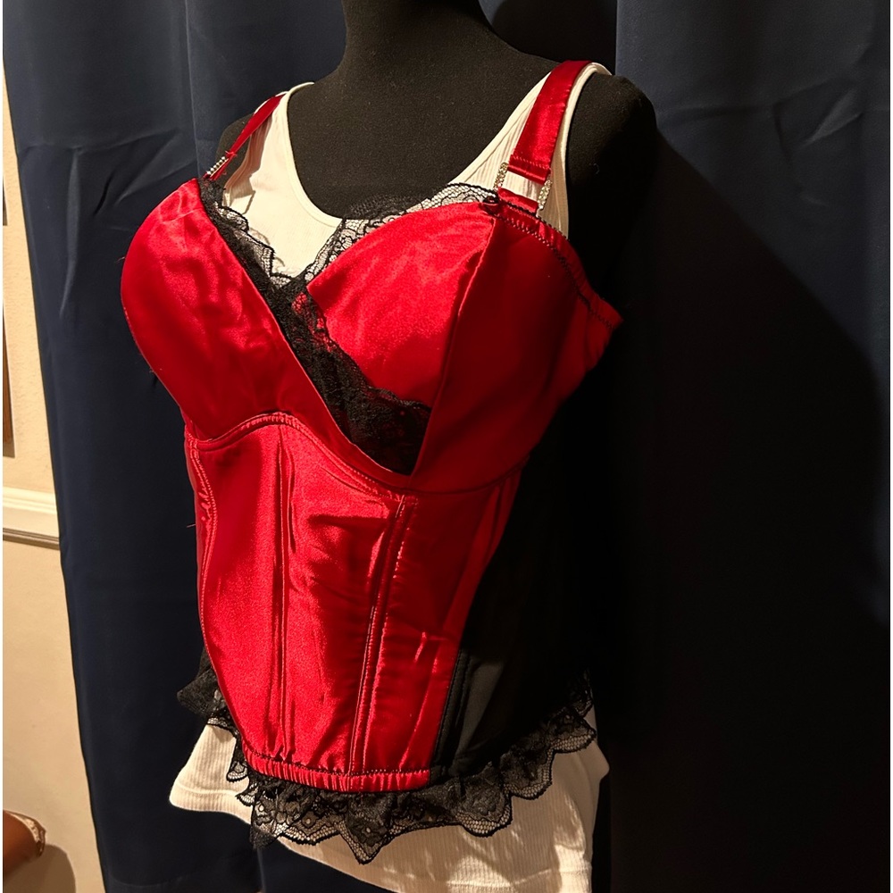 Super Sexy Red Satin Corset, Torrid Brand, ready for your Holiday Party!